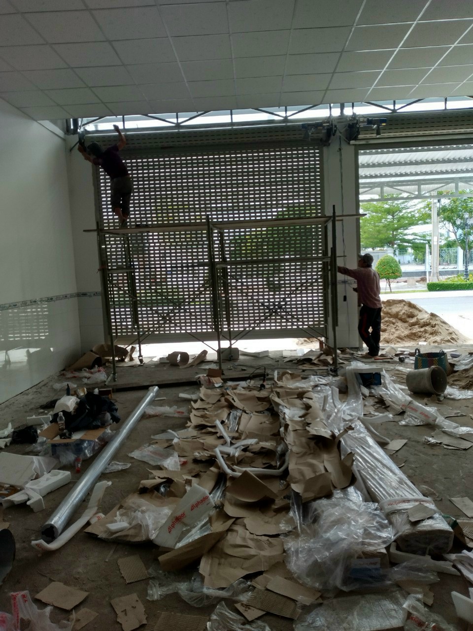 sửa cửa cuốn quận 1 chuyên nghiệp