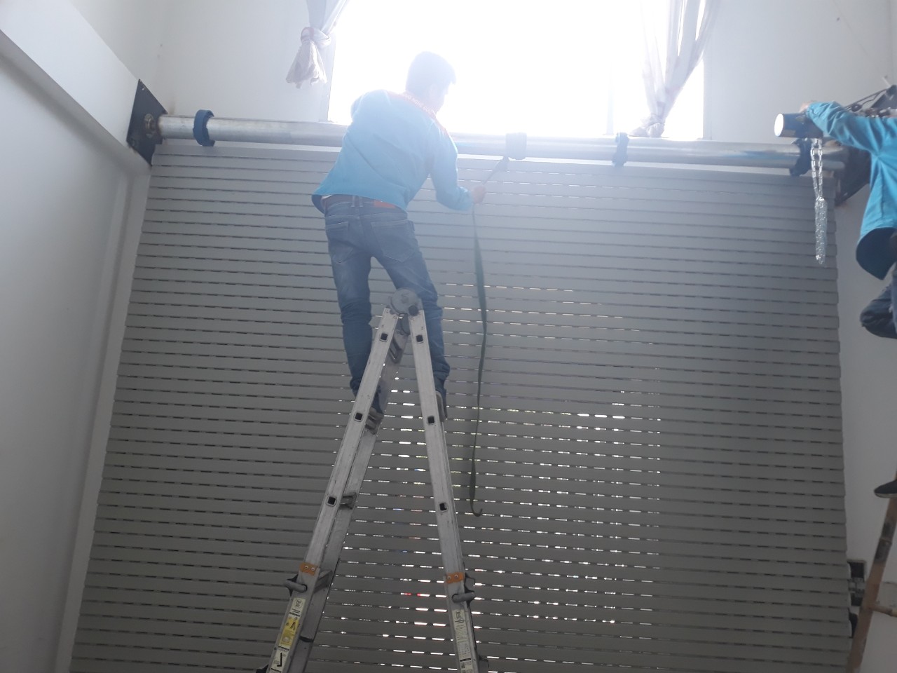 sửa cửa cuốn quận 6 chất lượng