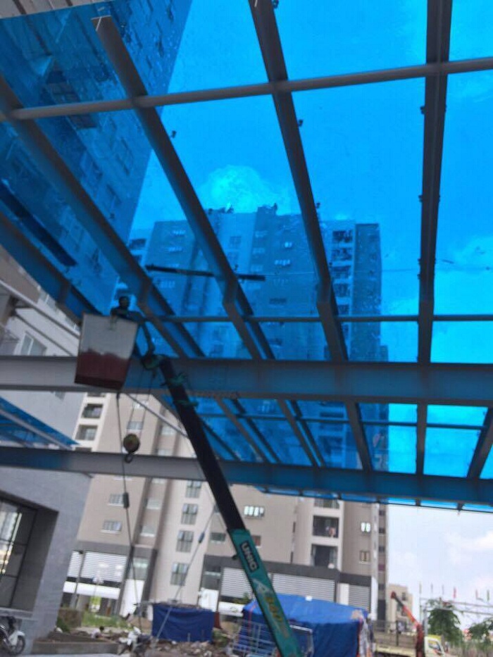 Tấm poly đặc tại tphcm