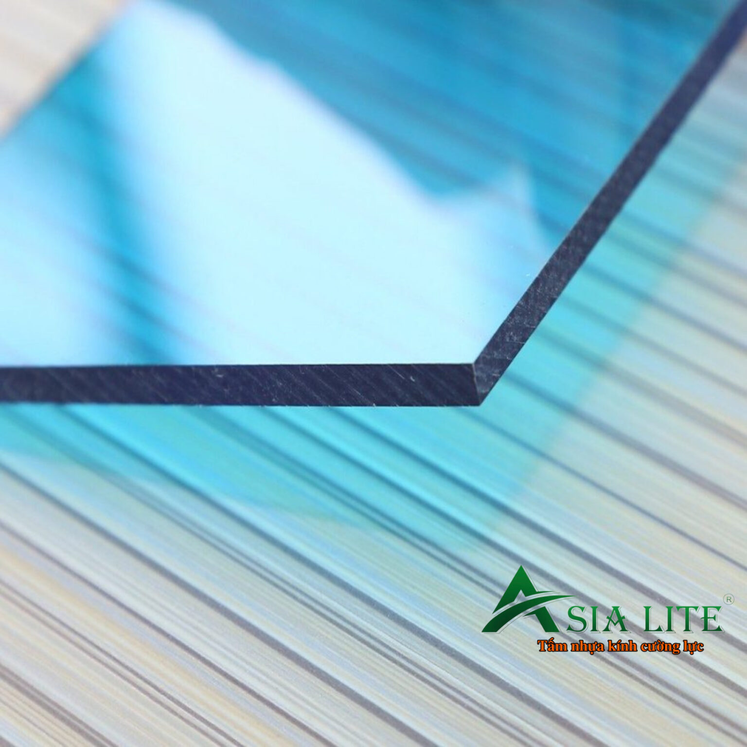 tấm lấy sáng polycarbonate