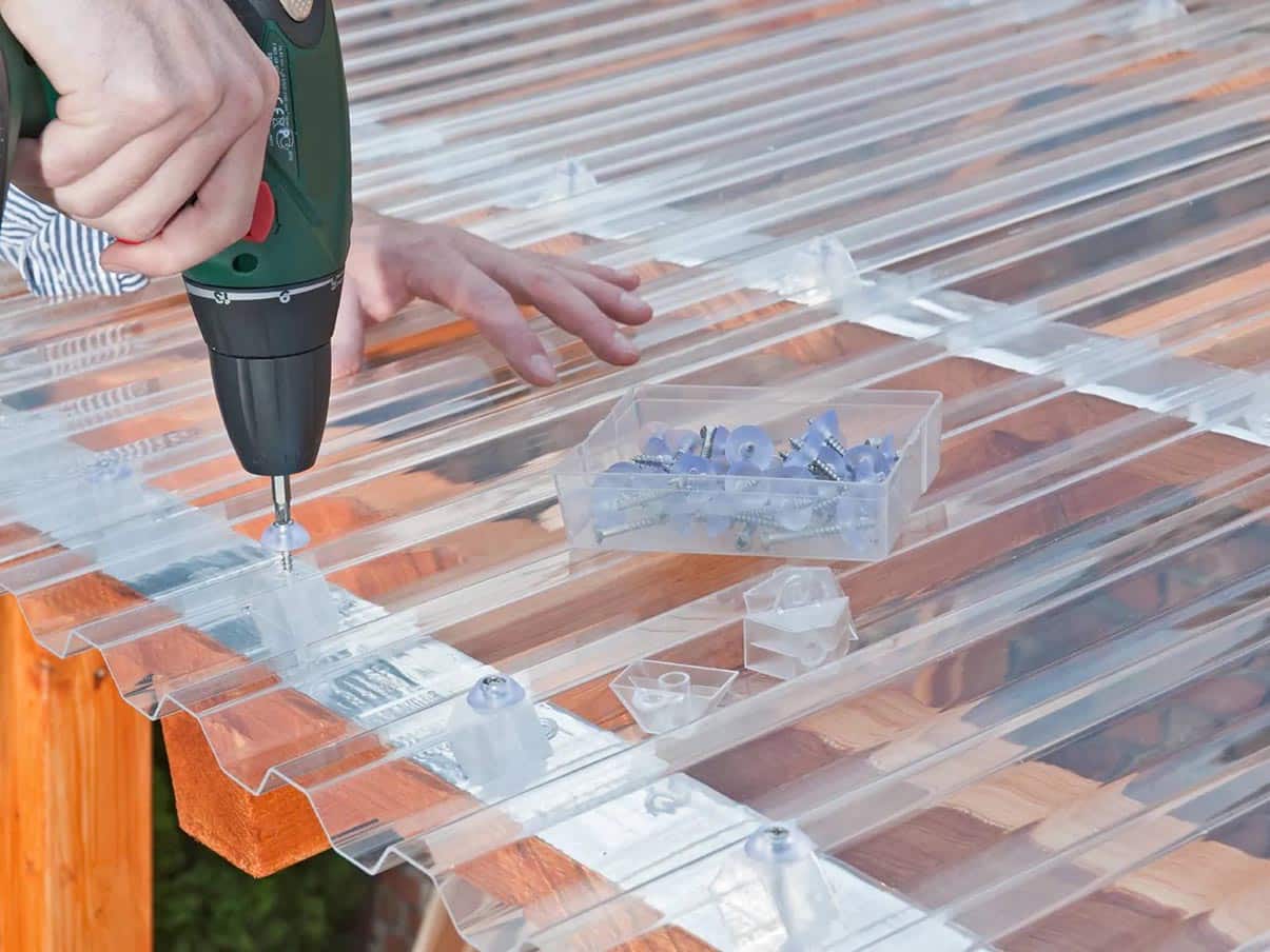 thi công tôn nhựa lấy sáng 9 sóng