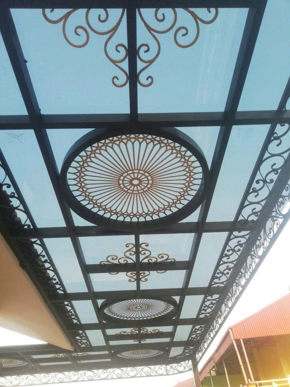 mai che tấm poly đặc