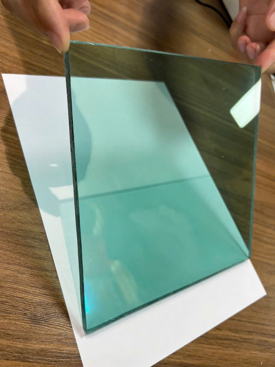 tấm nhựa polycarbonate