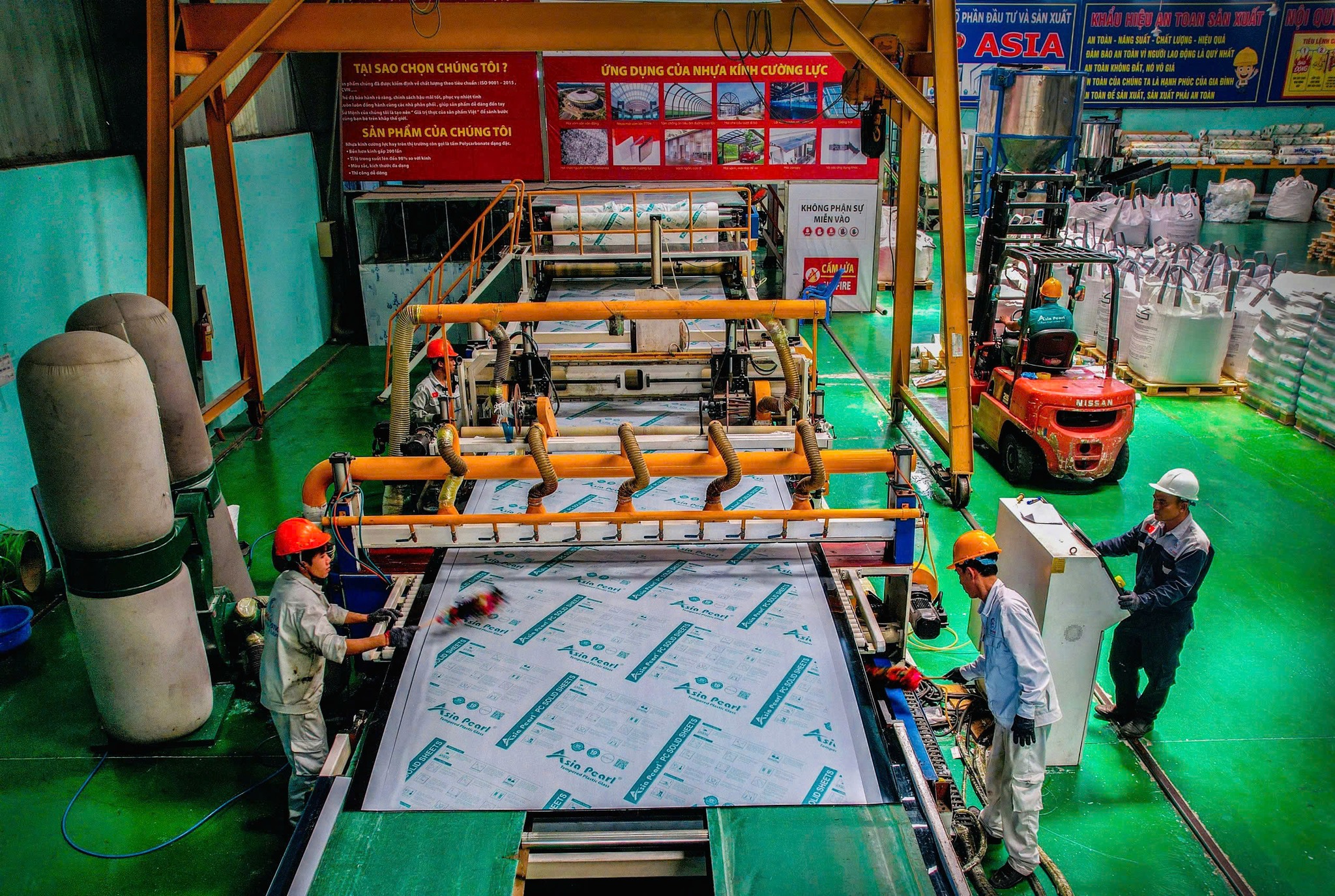 tấm poly hàn quốc nhà máy poly hàn quốc