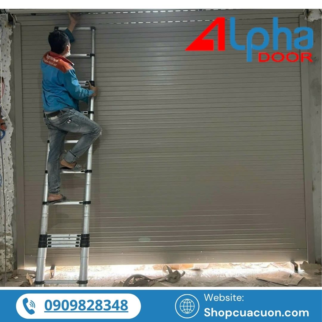 Khi lựa chọn lắp đặt cửa cuốn, việc tích hợp đồng bộ cả motor cửa cuốn và bộ lưu điện không chỉ giúp gia tăng tính tiện lợi mà còn đảm bảo an toàn