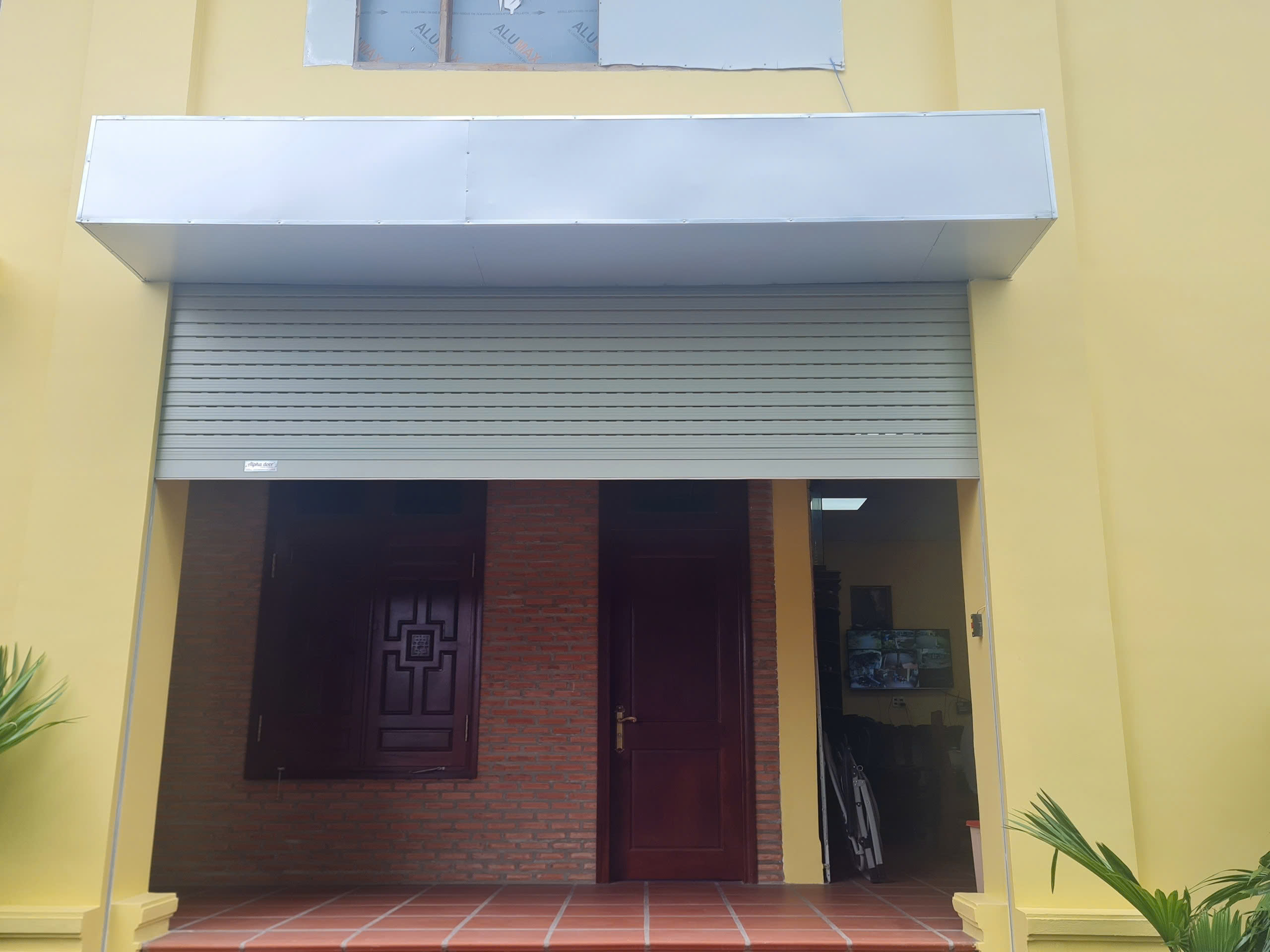 Giá cửa cuốn tại Long An