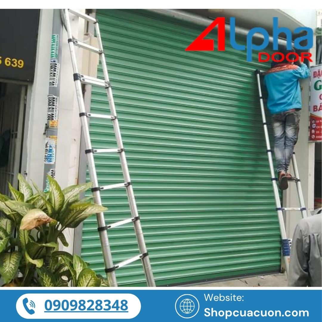 Tư vấn chọn cửa cuốn lưới cho siêu thị mini